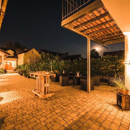 Weingut Gaestehaus D&D Haider Jois Exteriér fotografie