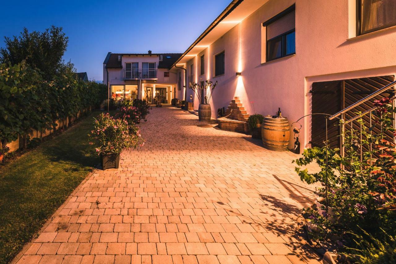 Weingut Gaestehaus D&D Haider Jois Exteriér fotografie